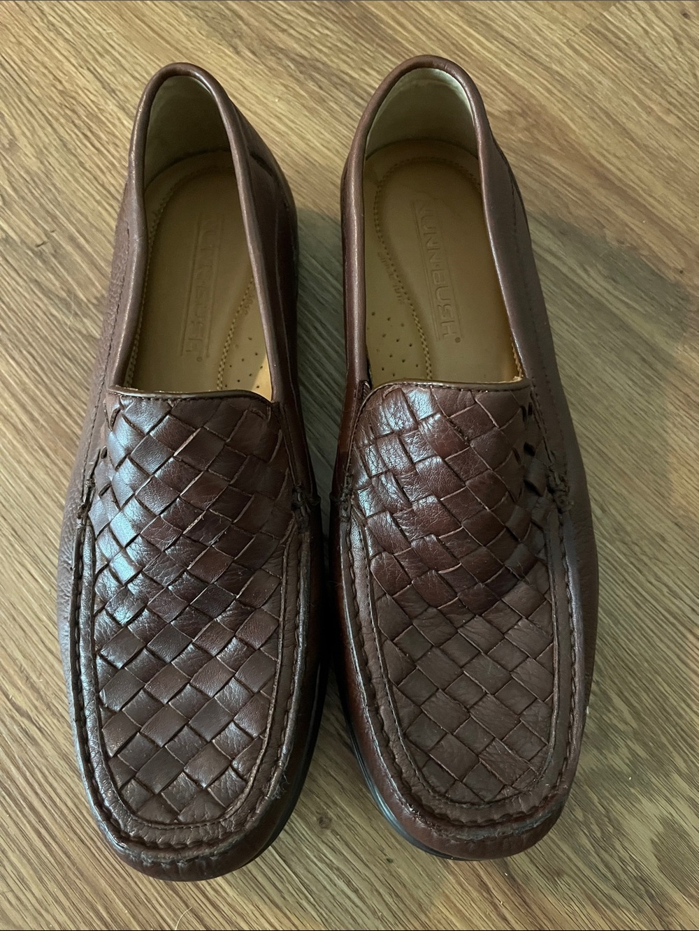 EUC Nunn Bush Brown woven leather comfort Loafers Size 10